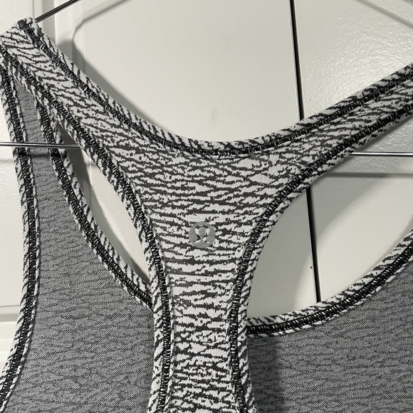 Lululemon Athletica Size 8 Top Lot Of 6 Tops - Picture 12 of 15